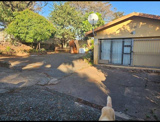 4 BEDROOM HOUSE FOR SALE IN SEA VIEW